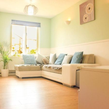 Welcome Home Twin Bedroom Near Heathrow Airport, London Yiewsley Zewnętrze zdjęcie