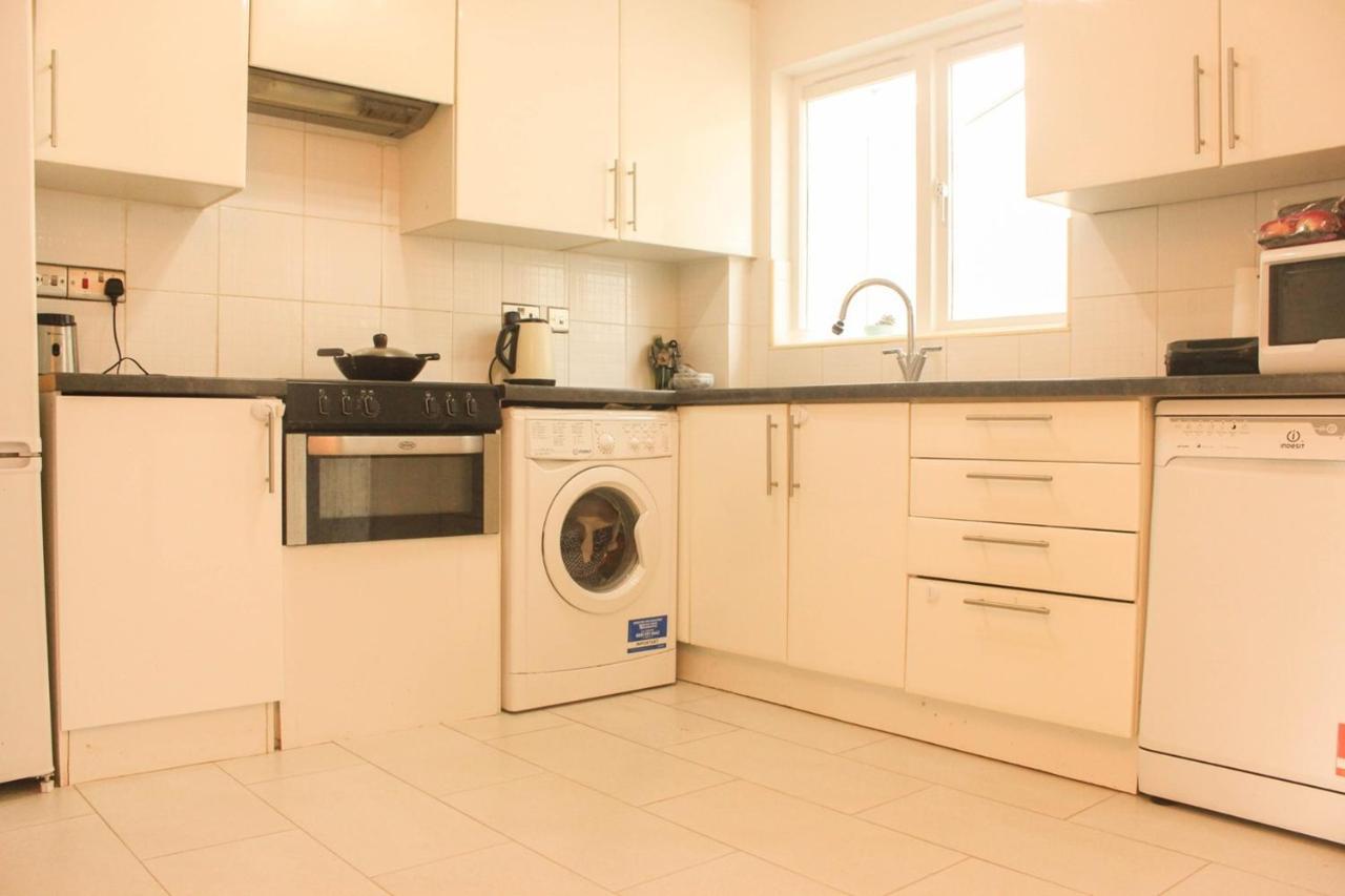 Welcome Home Twin Bedroom Near Heathrow Airport, London Yiewsley Zewnętrze zdjęcie